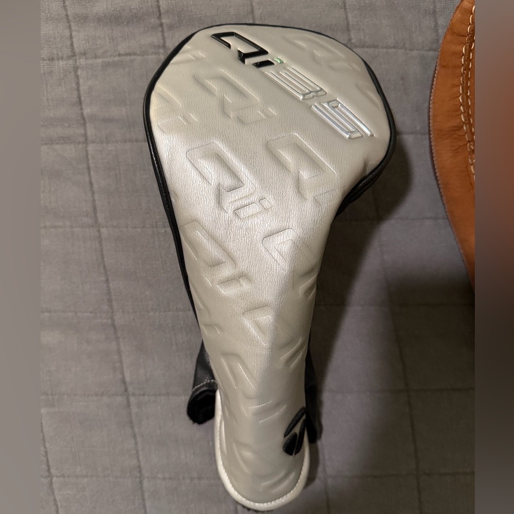 Taylormade Qi35 Driver Head Cover